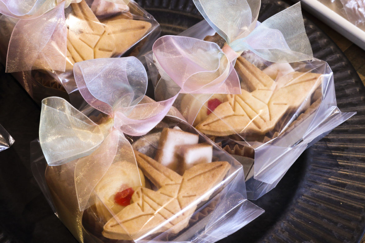 miyajima Hatsukaichi sweet shop cake Suzu